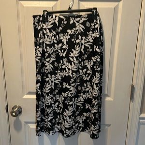 Ann taylor skirt. Size large